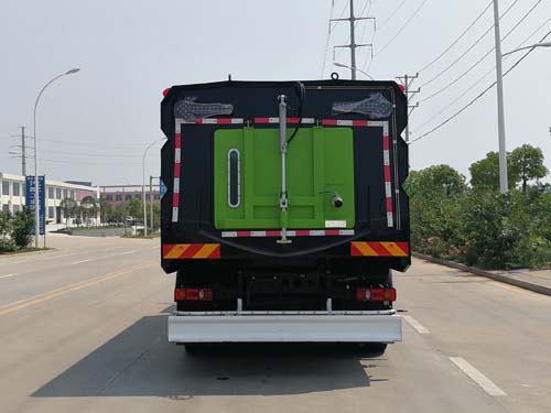 楚勝牌CSC5180TXSD6型洗掃車